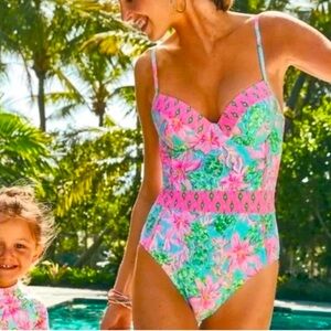 Lilly Pulitzer Palma one piece in surf blue shellegant size 2 NWT